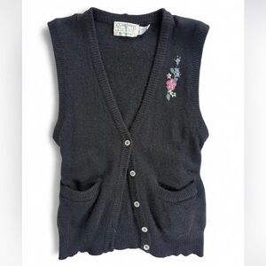 Vintage 90’s floral hand embroidered black cardigan sweater vest